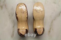 19th Century, Victorian Set of Two Toothpick Holder Depicting Woman Shoes