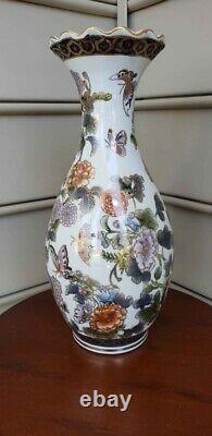3 Piece Set Vase & Two Ginger Jars Handpainted Chinese with flowers, butterflies