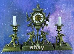 Antique Brevete Mantle Set, Clock and two Candelabras Clock 12 (BI#MK/200815)