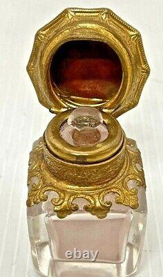 Elegant Box For Napoleon III Perfume Two Bottles Set French 19th Golden Metal