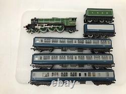 Hornby OO RR089/R098Flying Scotsman Enterprises Coaches & Double Tender sets