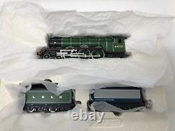 Hornby OO RR089/R098Flying Scotsman Enterprises Coaches & Double Tender sets