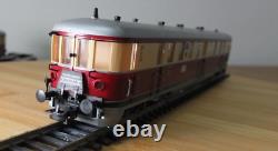 Liliput 125 02 HO gauge DR VT 137 diesel railcar two car set in red & cream