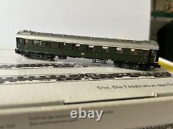 Minitrix 15875 DB Express coach Set