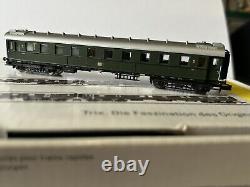 Minitrix 15875 DB Express coach Set