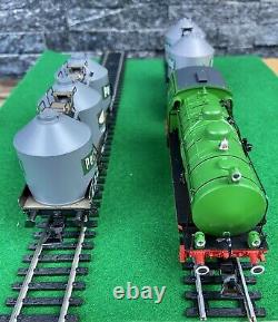 Trix HO/H0 21217'Henkel' Train Set Steam Locomotive Plus Two Tank Wagons
