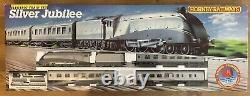 Two Limited Edition Hornsby Train Sets Silver Jubilee & Flying Scotsman