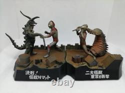Two major monsters attack Tokyo Decisive Battle Kaiju vs. Mat Set Model No