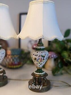 Vintage Porcelain Capodimonte Italian Courtiers Boudoir Lamps Set Of Two 2 Pair