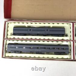 Vintage RIVAROSSI HO 2677 UNION PACIFIC Passenger Cars 4-Car Set 1979