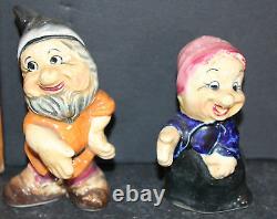 Vintage Set Of Two Of The 7 Dwarfs Salt And Pepper Shakers 5577a