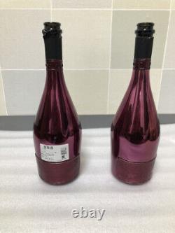 ARMAND DE BRIGNAC Ensemble de deux bouteilles vides rouges Expédition gratuite par FedEx DHL
