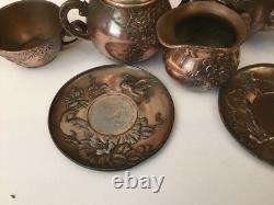 Antique Japonais 19ème Siècle Copper Childs Tea Set Pour Deux Sur Le Plateau Miniature