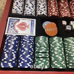 Aspinal de Londres Ensemble de Poker Complet de 15 dans un Étonnant Étui en Cuir Rouge Verrouillable