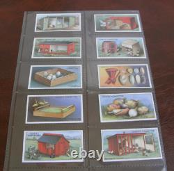 Deux Établissements Originals De Vingt Cinq Ogdens Cigarette Cards, Appareils De Poulture, C1922