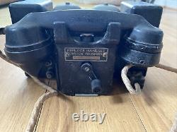 Deux anciens ensembles de téléphones de campagne militaires de la Seconde Guerre mondiale, modèle MK2, rares à trouver