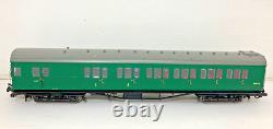 Échelle OO de HORNBY R4534 BR MAUNSELL GREEN PULL-PUSH Ensemble de deux voitures 610 Boxed