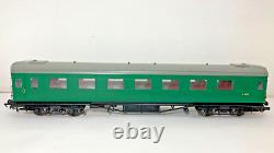 Échelle OO de HORNBY R4534 BR MAUNSELL GREEN PULL-PUSH Ensemble de deux voitures 610 Boxed