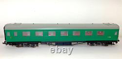 Échelle OO de HORNBY R4534 BR MAUNSELL GREEN PULL-PUSH Ensemble de deux voitures 610 Boxed