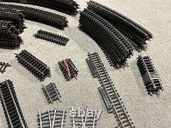 Énorme lot / ensemble de rails de modélisme ferroviaire Märklin HO K Track comprenant 140 pièces en très bon état