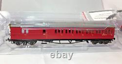 Ensemble de 4 voitures HORNBY BR COLLETT R4878A, R4879A, R4880A, R4881A. En boîte