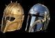 Ensemble De Deux Casques Mandaloriens : Le Casque De L'armoreur Et Le Casque De Boba Fett Din Djarin.