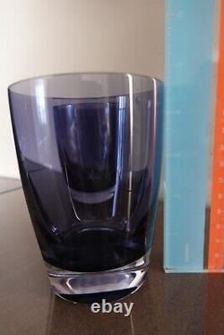 Ensemble de deux verres à whisky en cristal de la collection W de Waterford, couleur bleu ciel, au prix de détail de 175 $.