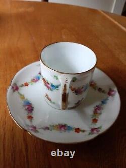 Ensemble de tasses à café antiques de 1893 à 1916 avec guirlande florale de Dresde