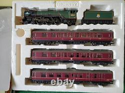 Ensemble de trains Hornby Railways TORNADO EXPRESS avec locomotive A1 et 3 voitures