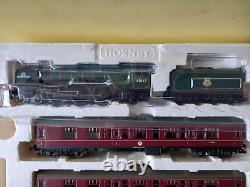 Ensemble de trains Hornby Railways TORNADO EXPRESS avec locomotive A1 et 3 voitures