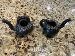 Ensemble joli vintage de deux mini pichets en poterie noire avec livraison gratuite