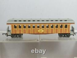 Hornby No Rs615 Train Ferroviaire Pour Enfants (loco & Deux Carriages Seulement)