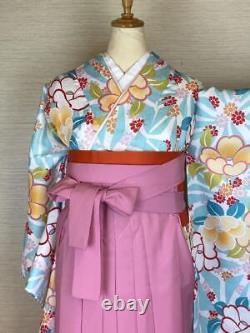 Kimono japonais à manches de deux shaku, ensemble de kimono et hakama à fleurs bleues - 4 pièces