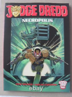 Le Juge Dredd Necropolis Set Book One And Two 2000ad Wagner Ezquerra Unread Htf
