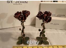 Maison St John ? Roses ? Collection. Métal/céramique. Deux (2) Décorations de table 7.