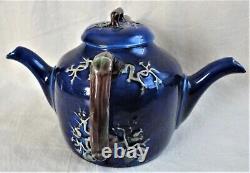 RARE & FABULEUX Antique TWIN SPOUT Wedgwood Majolica Théière Bleue Cobalt, 1889