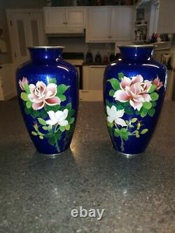 Vases Antiques Japonais De Rose Florale De Cloisonne Bleu Cobalt Rare, Ensemble De Deux